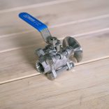 Ss Brewtech ™ gömbcsap 1,5 "TC - 1/2" anya NPT